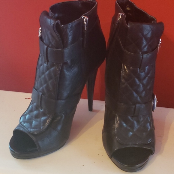 Open toe booties - Picture 4 of 4